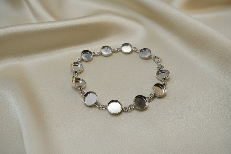 Multi-circle bracelet