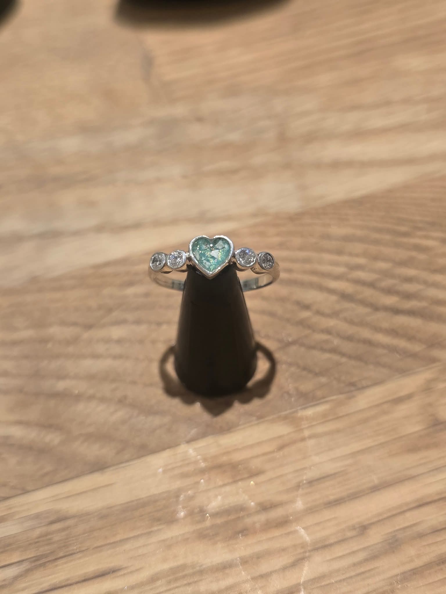 Silver heart ring with cz stones