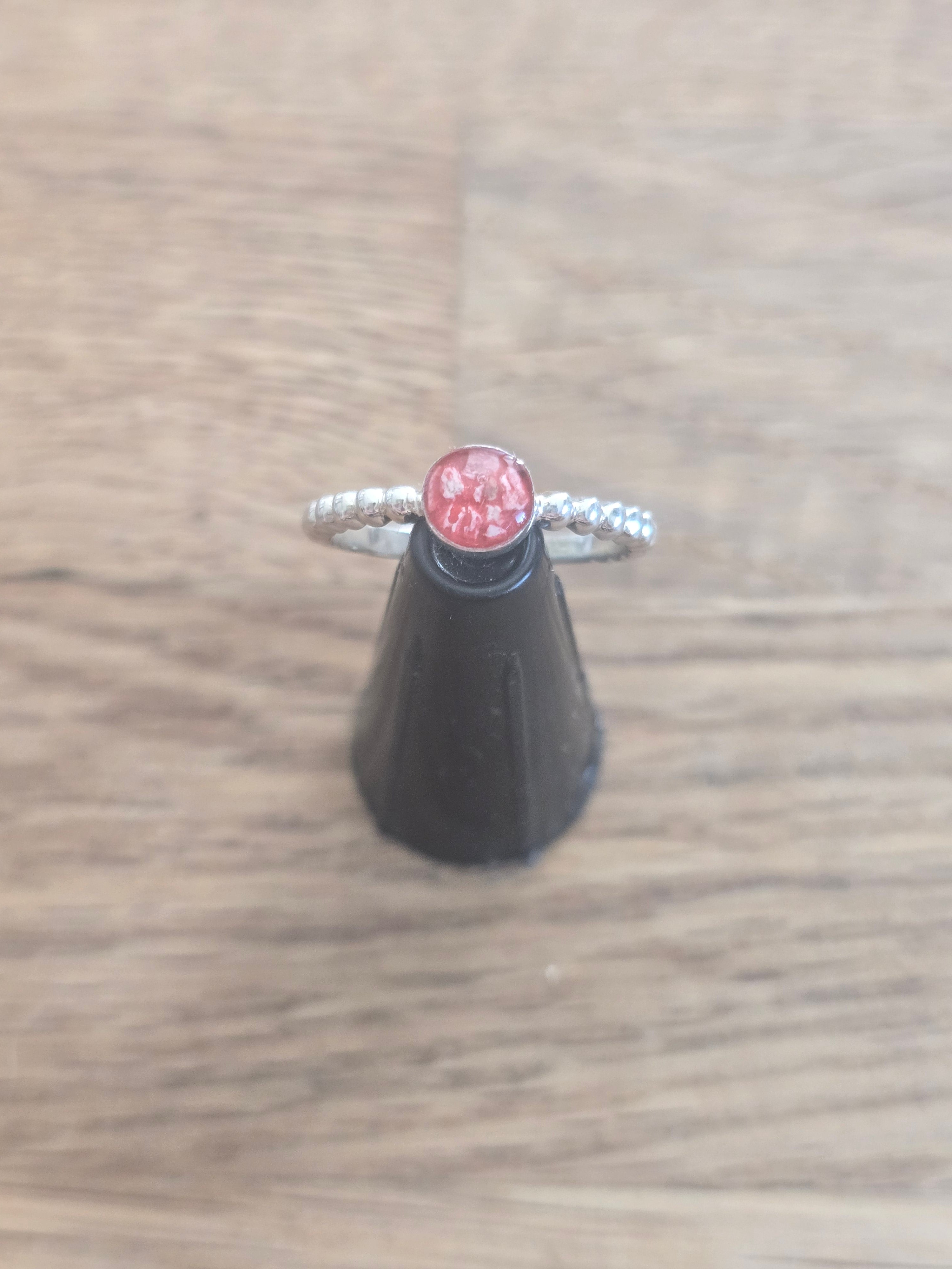 Circle bobble ring
