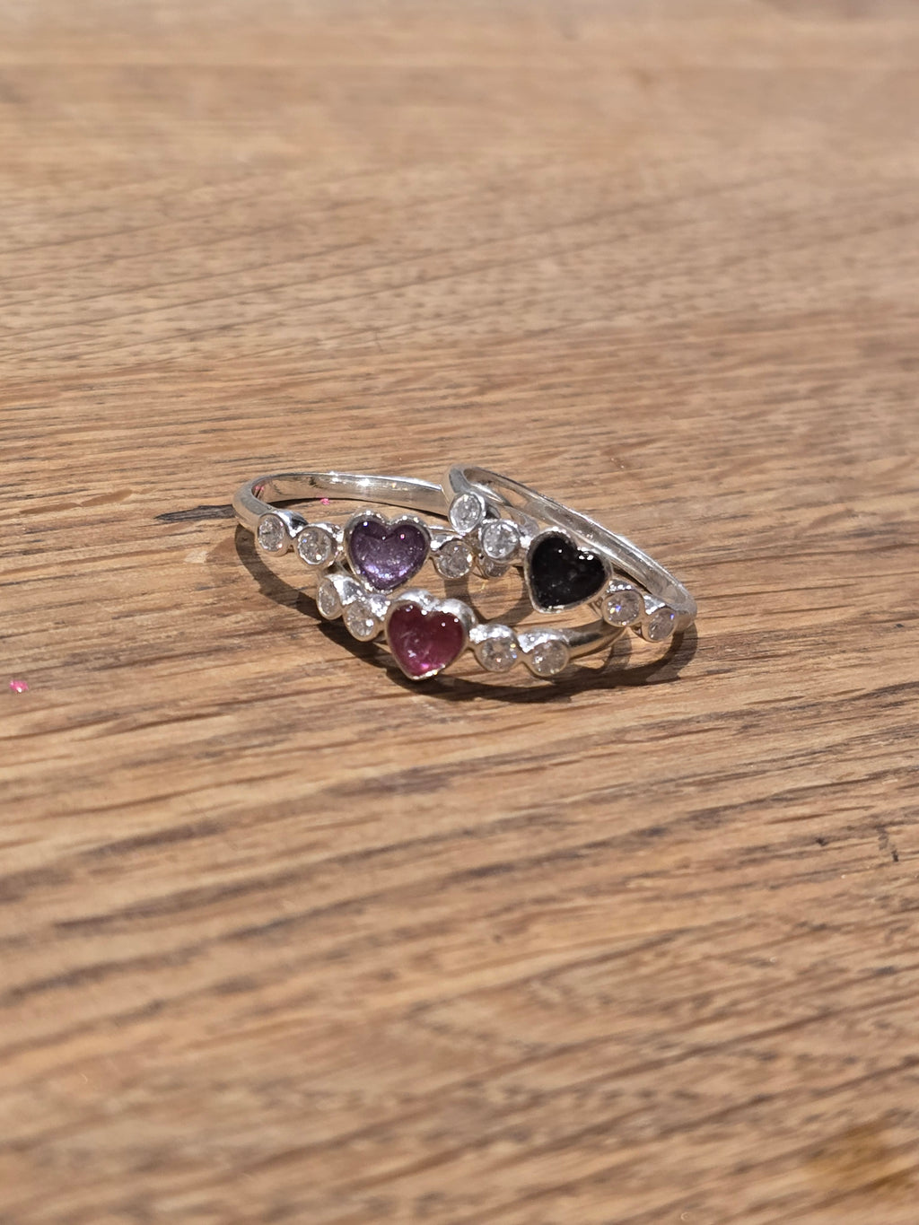 Silver heart ring with cz stones