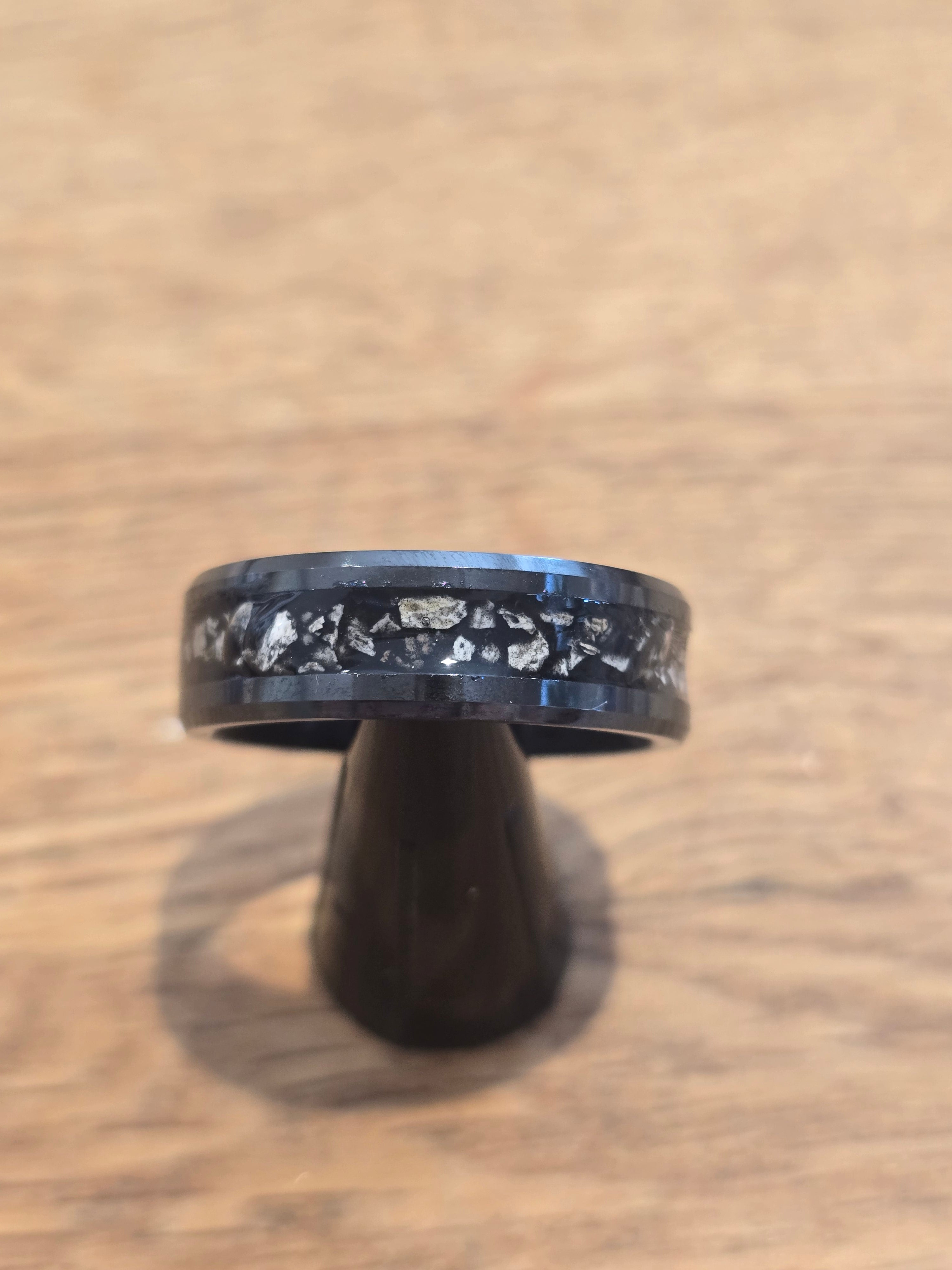 Black tungsten carbide channel ring